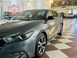 Nissan Maxima